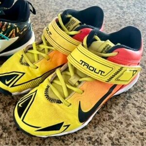 Nike- MIKE TROUT- Kids Yellow and Black Baseball Cleats